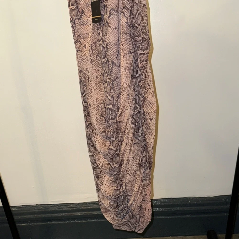 Forever 21 Snake Print Dress - Picture 4 of 6